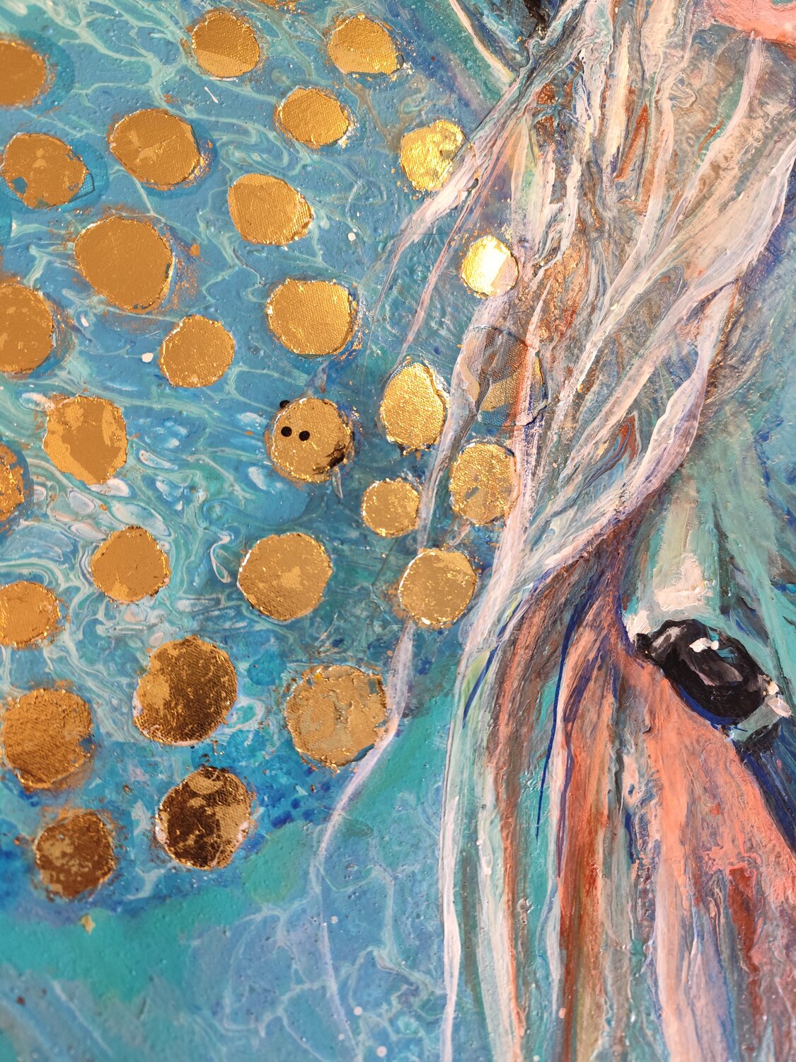 Cheval bleu en fleur